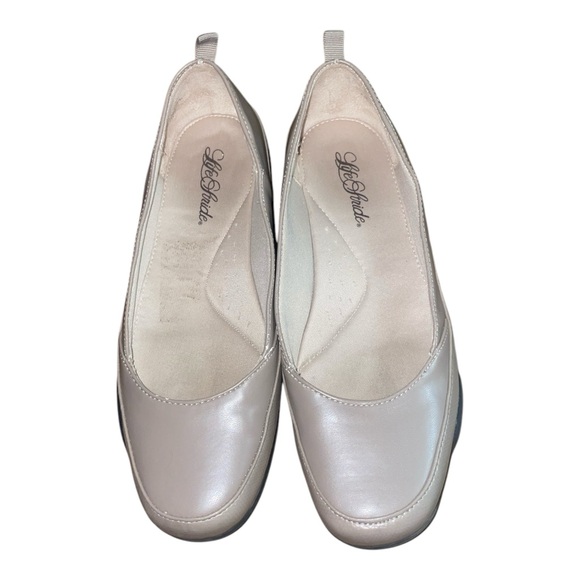 Womens Life Stride Soft System Cream Small Short Wide Shoes Size : 8.5M - Picture 7 of 11